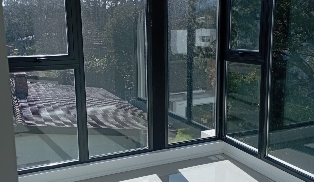 1692044776122