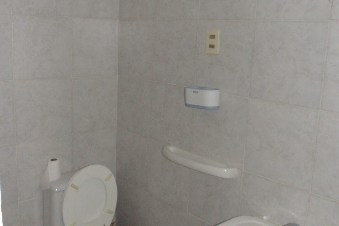 1695502342099