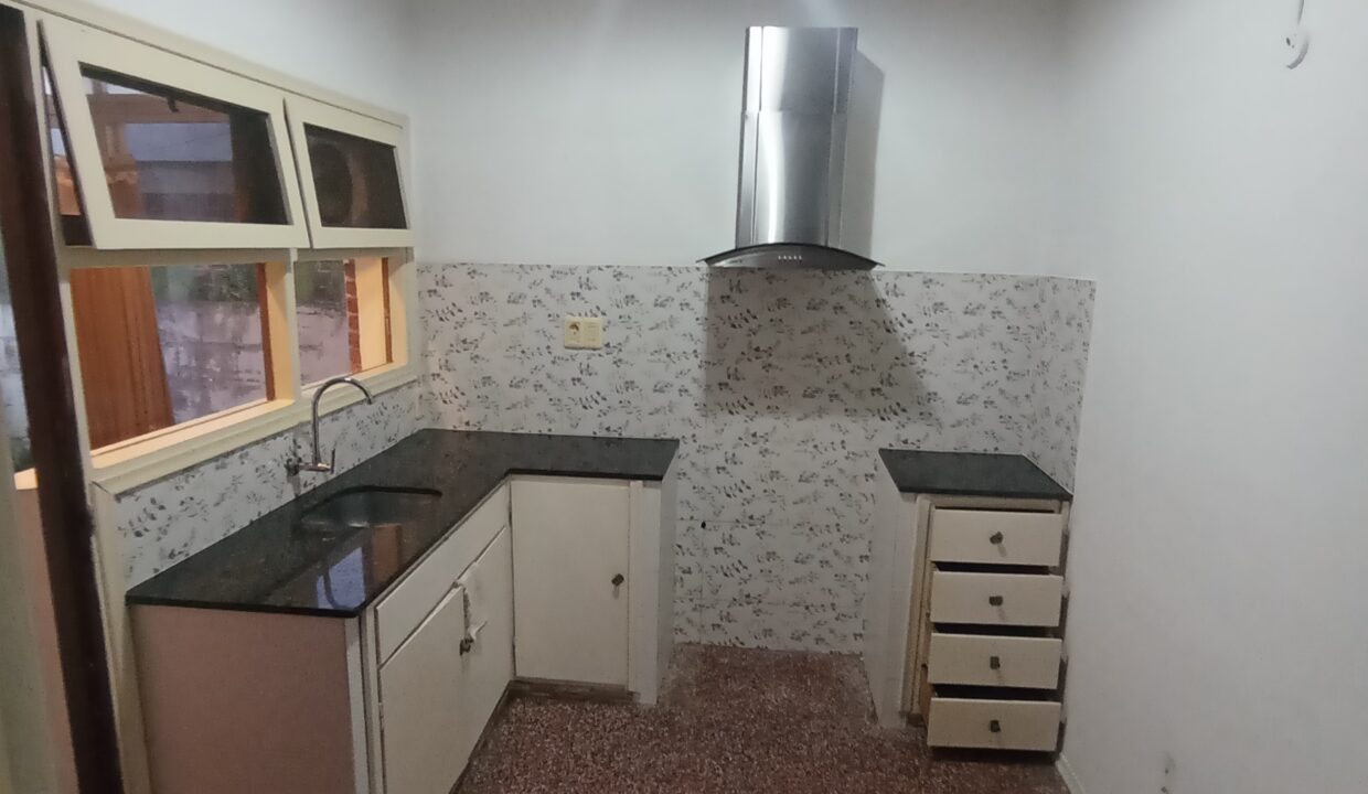 1748825294790